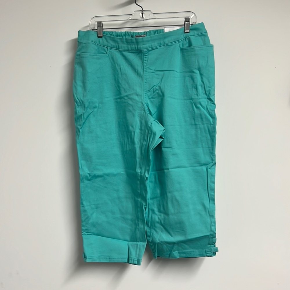 Catherine’s Essential Flat Front Capri’s.